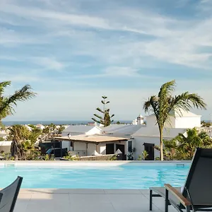 https://altos-de-lanzarote-villas.in-canary-islands.com